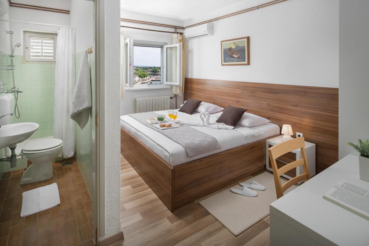 Pansion Andelko Bed & Breakfast Starigrad Paklenica Exterior foto